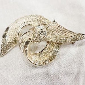 Vintage broach